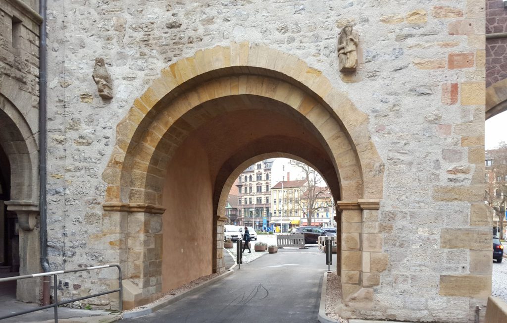 Nicolaitor Durchfahrt